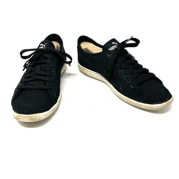 Puma Size 8.5 Sneakers Black w/‎ White Soles Laced Up Athletic Sports Gym - Picture 1 of 7
